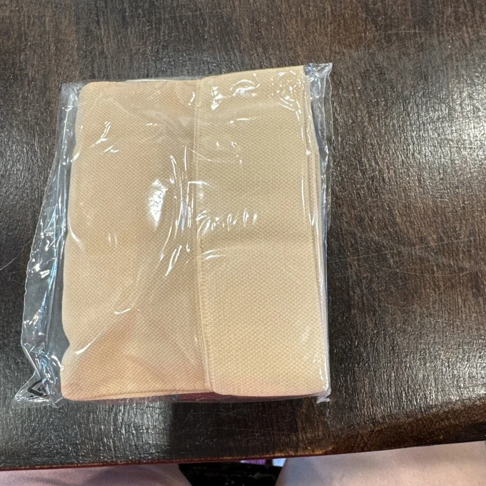 Truform 20-30 Below Knee Compression Stockings‎ Closed Toe Beige 3XL NIB